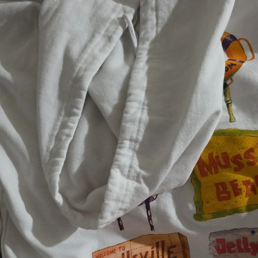 SpongeBob White Hoodie - Picture 11 of 13